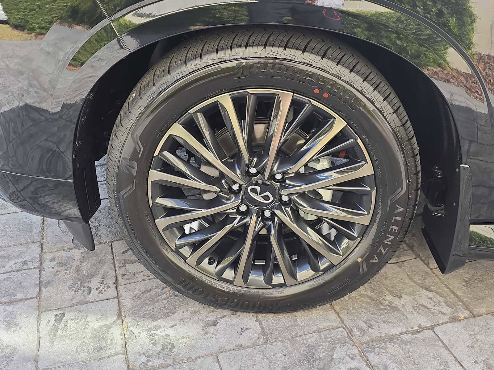 New 2026 INFINITI QX80 Autograph w/ Premium Cargo Package image 9