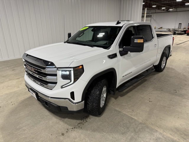 Used 2022 GMC Sierra 1500 SLE image 38