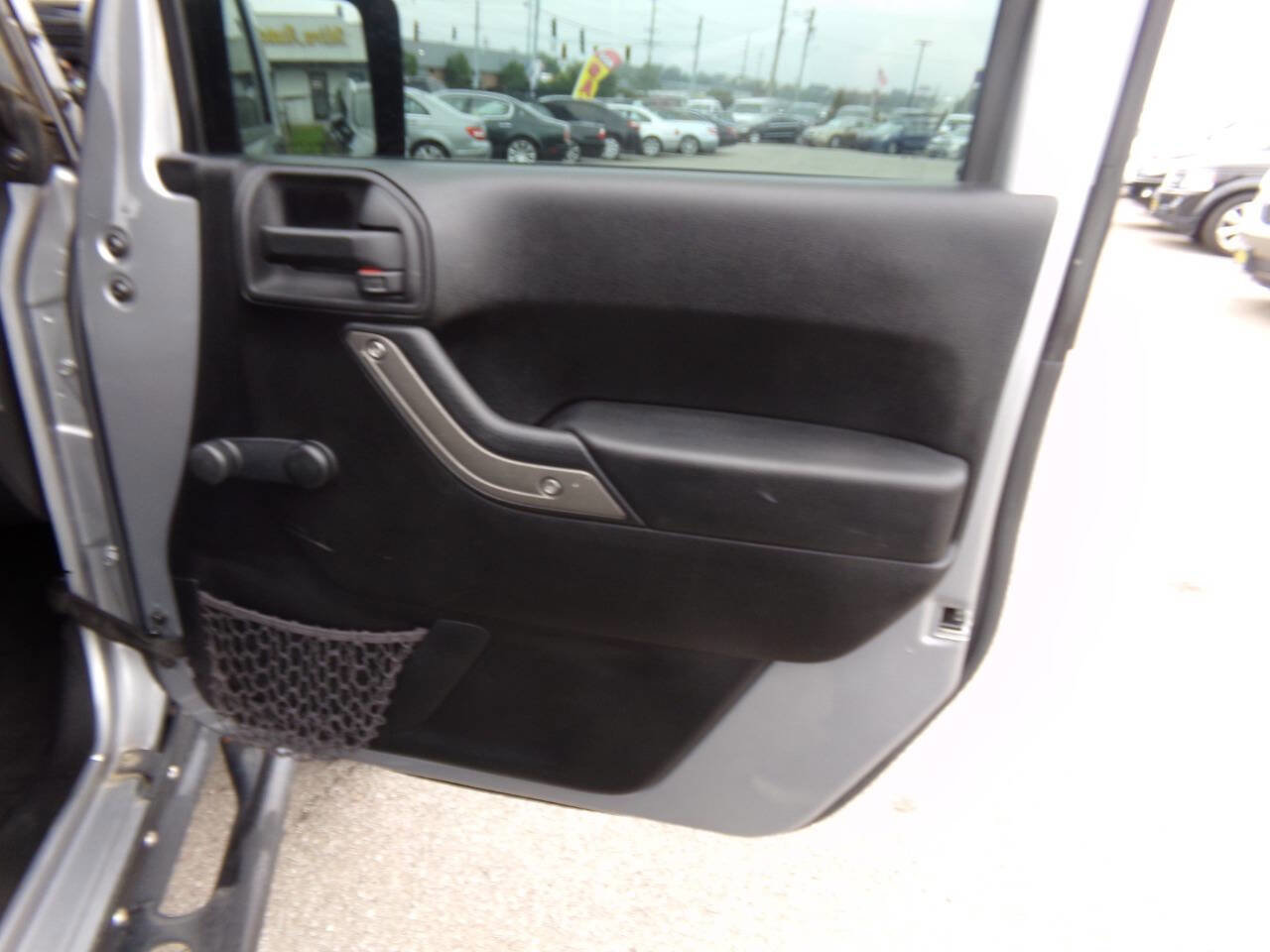 Used 2013 Jeep Wrangler Unlimited Sport w/ Connectivity Group image 31