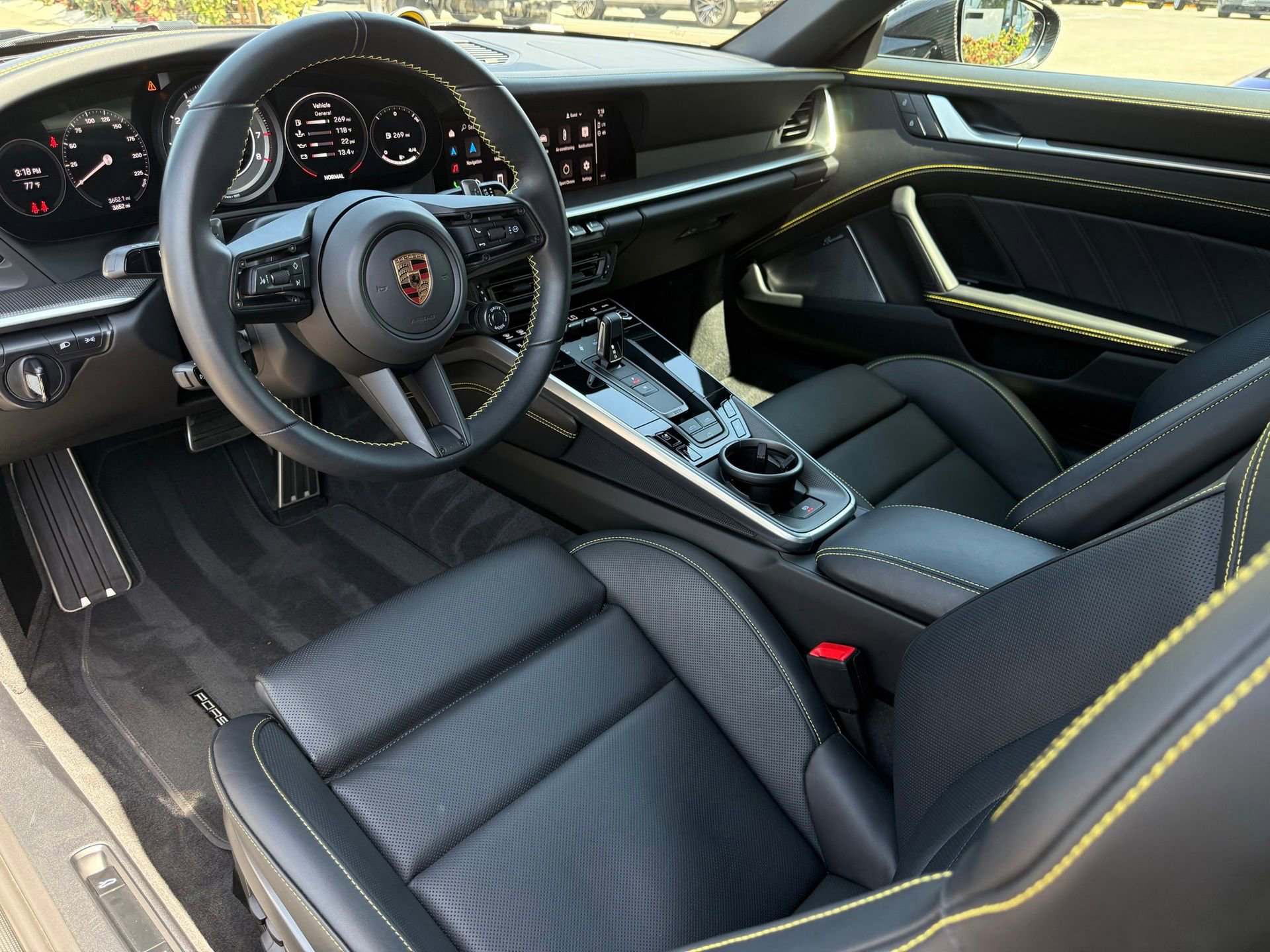 Certified 2025 Porsche 911 Turbo S AWD/4WD image 4