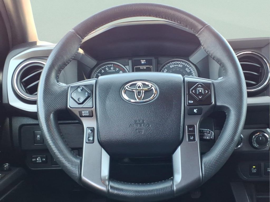 Used 2022 Toyota Tacoma TRD Off-Road w/ Technology Package image 22