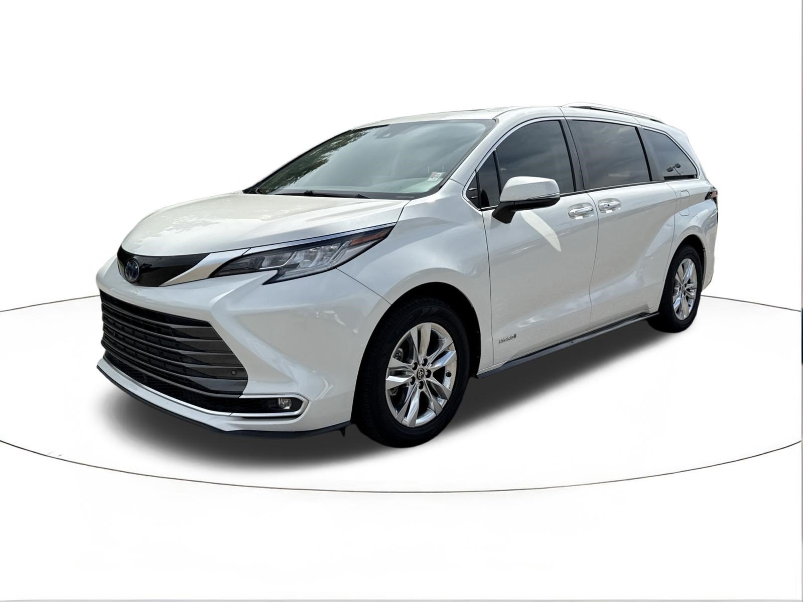 Used 2021 Toyota Sienna Limited AWD/4WD image 7