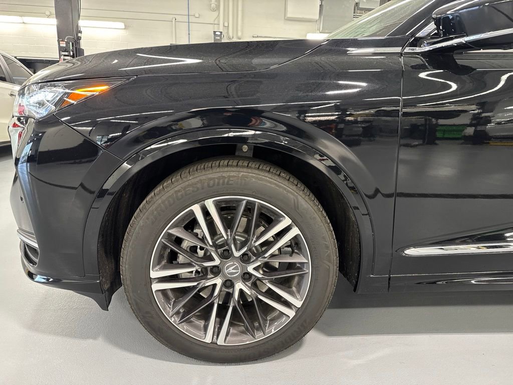 Used 2026 Acura MDX SH-AWD w/ Advance Package image 9