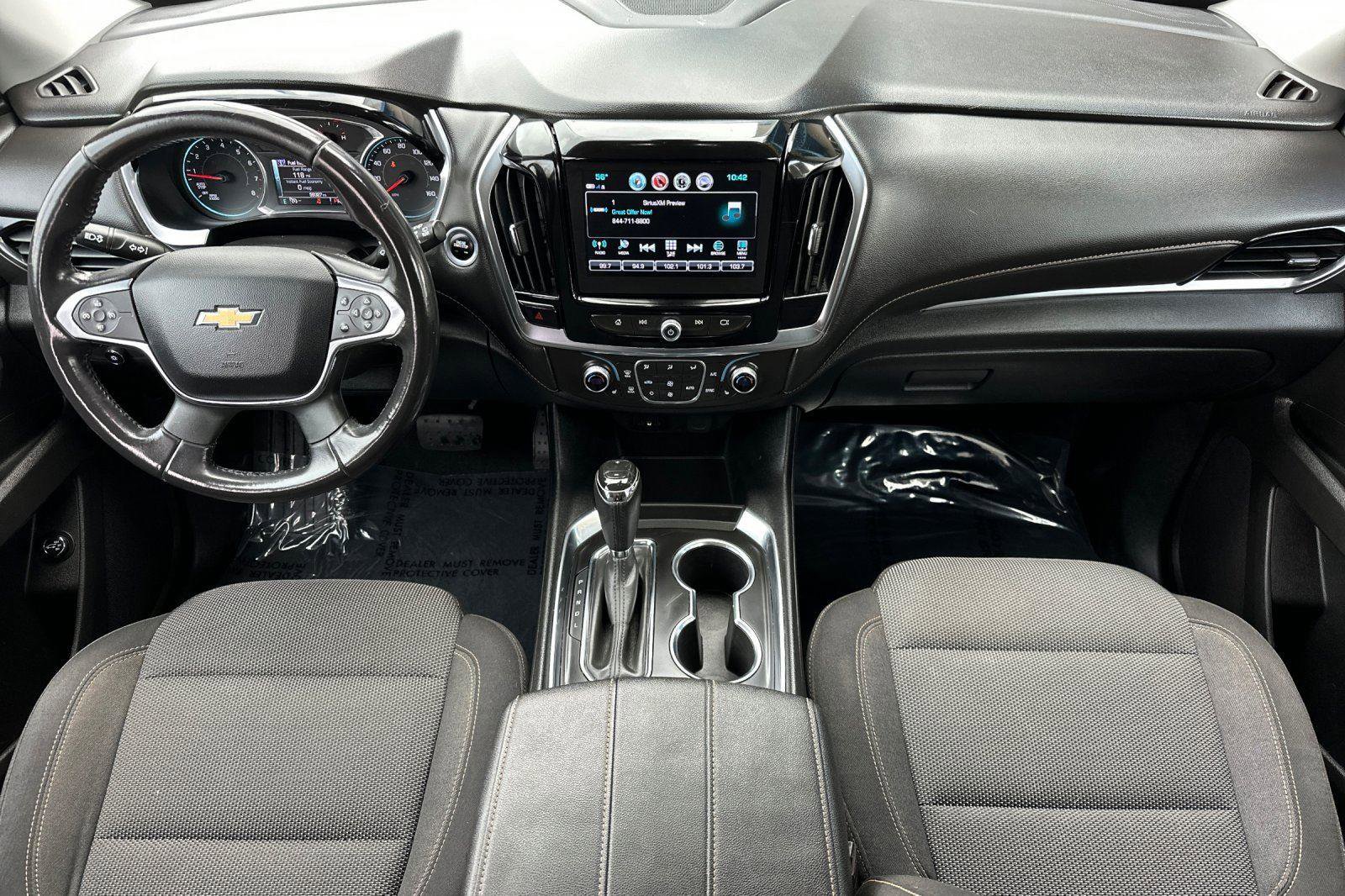 Used 2018 Chevrolet Traverse LT image 13