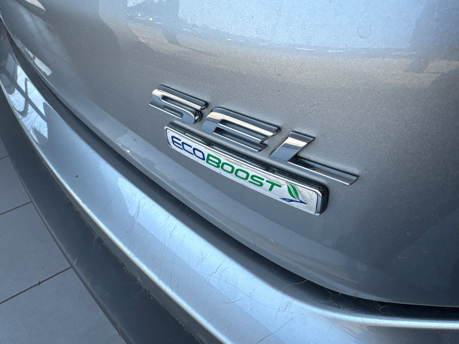 Used 2020 Ford Edge SEL FWD image 11