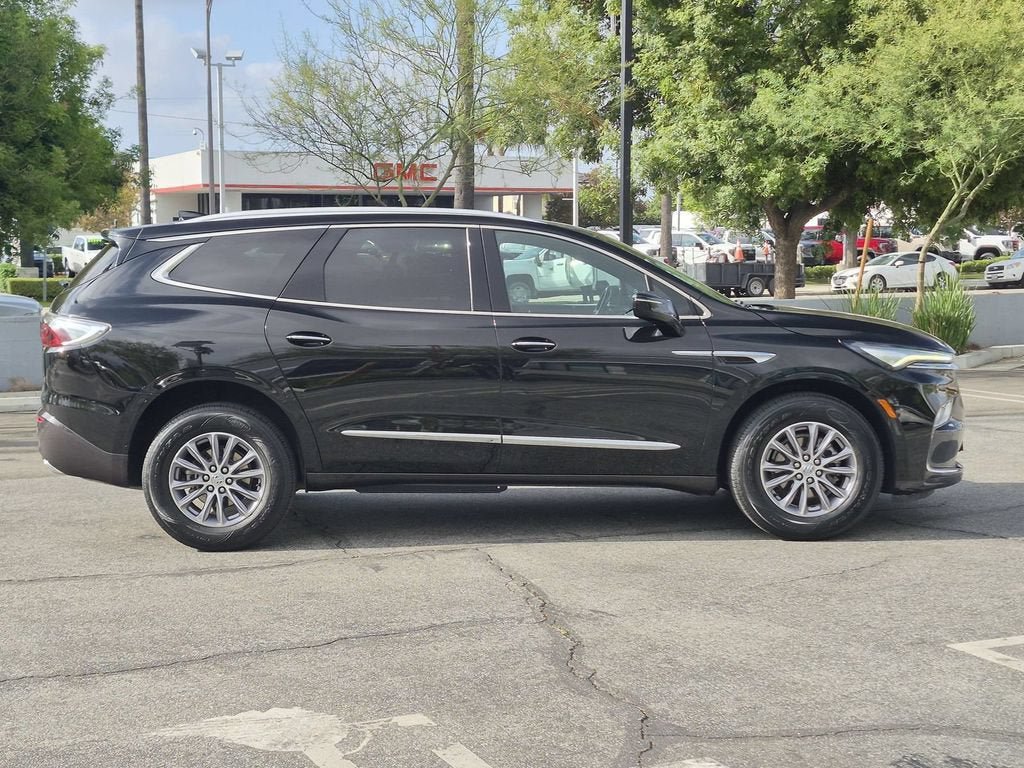 Used 2024 Buick Enclave Essence FWD image 6