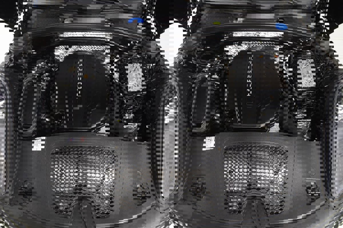 Used 2020 Porsche Macan image 56