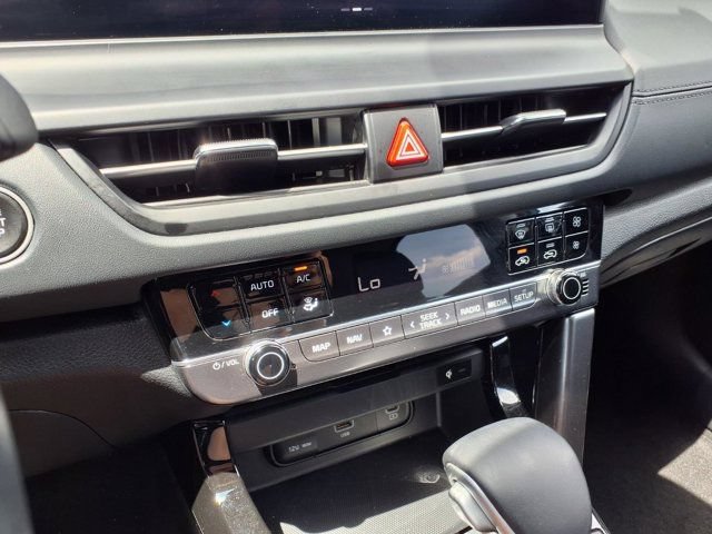 Used 2024 Kia Seltos EX AWD/4WD image 5