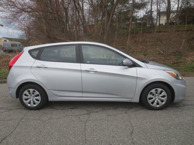 Used 2017 Hyundai Accent SE FWD image 10