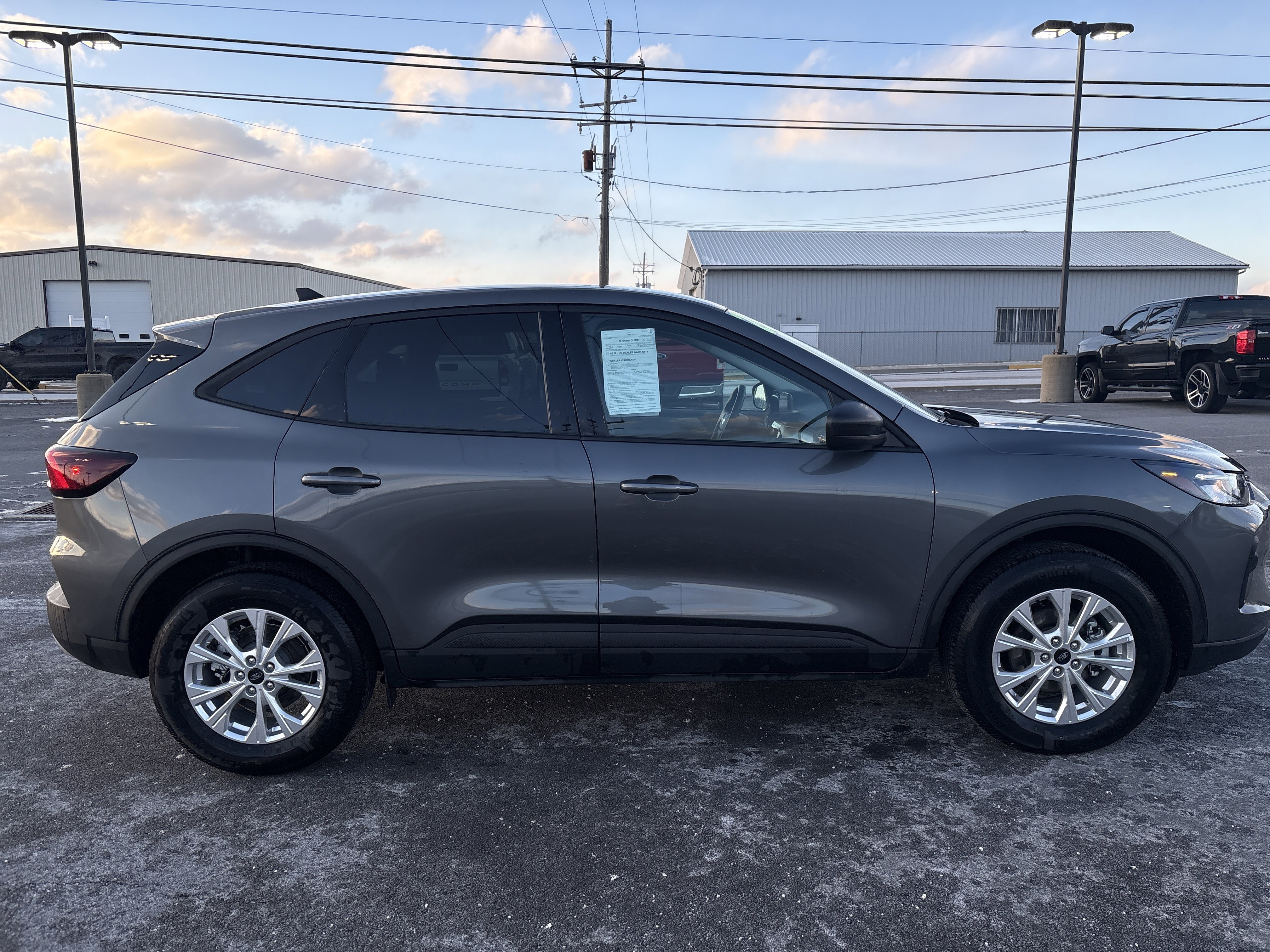 Used 2025 Ford Escape Active image 2