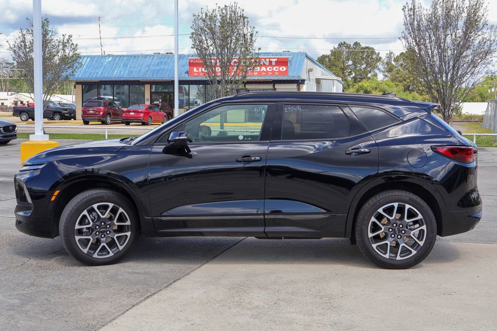 Used 2025 Chevrolet Blazer RS FWD image 26