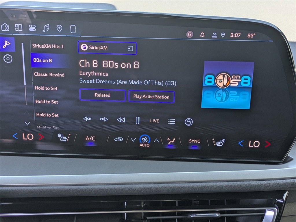 New 2026 Chevrolet Traverse LT w/ Enhanced Driving Package image 18