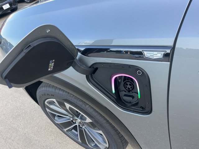 New 2026 Cadillac Vistiq Sport w/ LPO, Floor Liner Package image 2