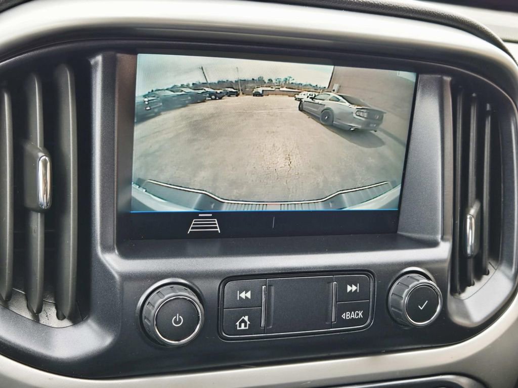Used 2022 Chevrolet Colorado LT w/ Fleet Safety Package RWD image 26