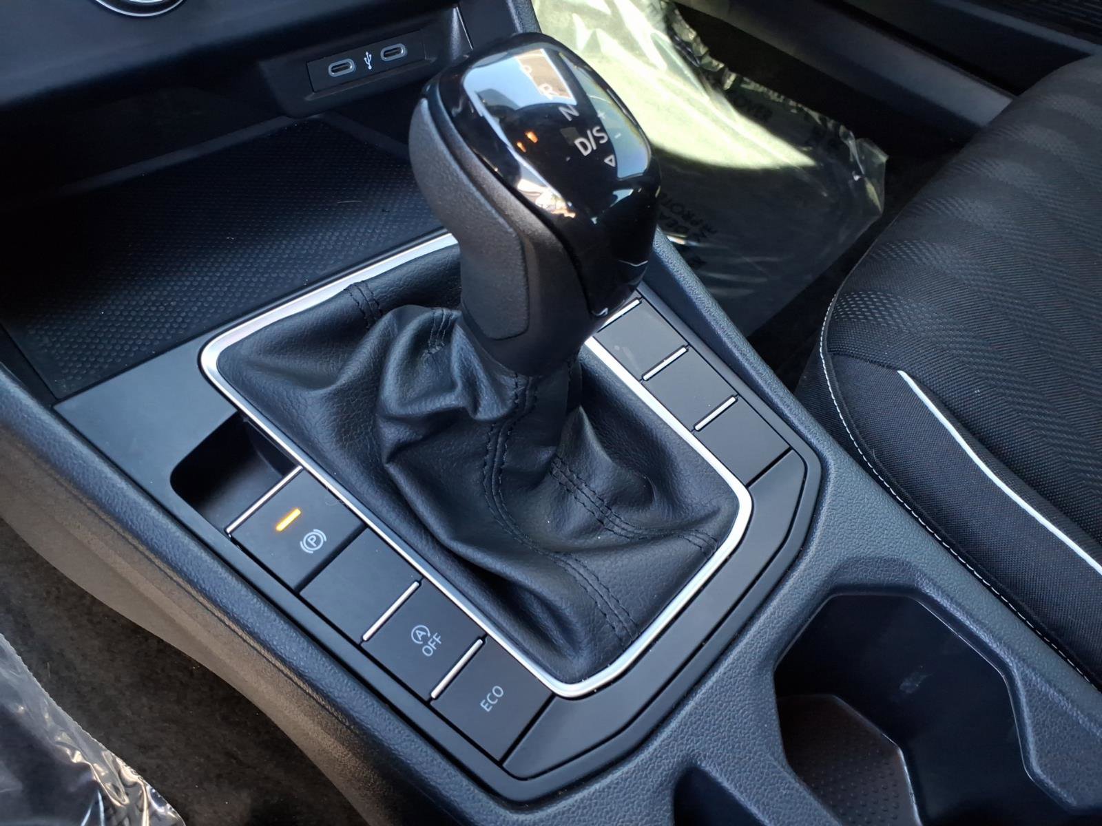 Certified 2023 Volkswagen Jetta Sport image 32