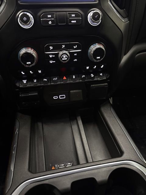 Used 2023 GMC Sierra 3500 Denali w/ Denali Ultimate Package image 13