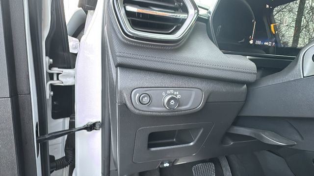 Used 2024 Chevrolet TrailBlazer LT image 14