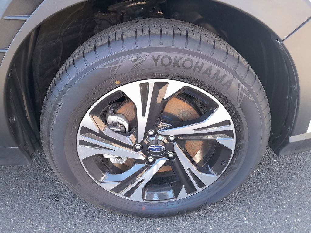 Certified 2025 Subaru Crosstrek 2.0i Premium image 39