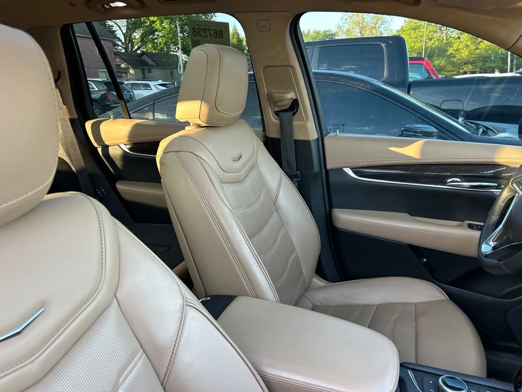 Used 2024 Cadillac XT6 Sport w/ Platinum Package AWD/4WD image 10