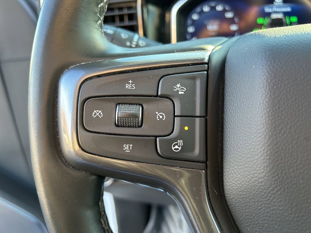 Used 2025 Chevrolet Silverado 2500 High Country w/ Technology Package AWD/4WD image 25