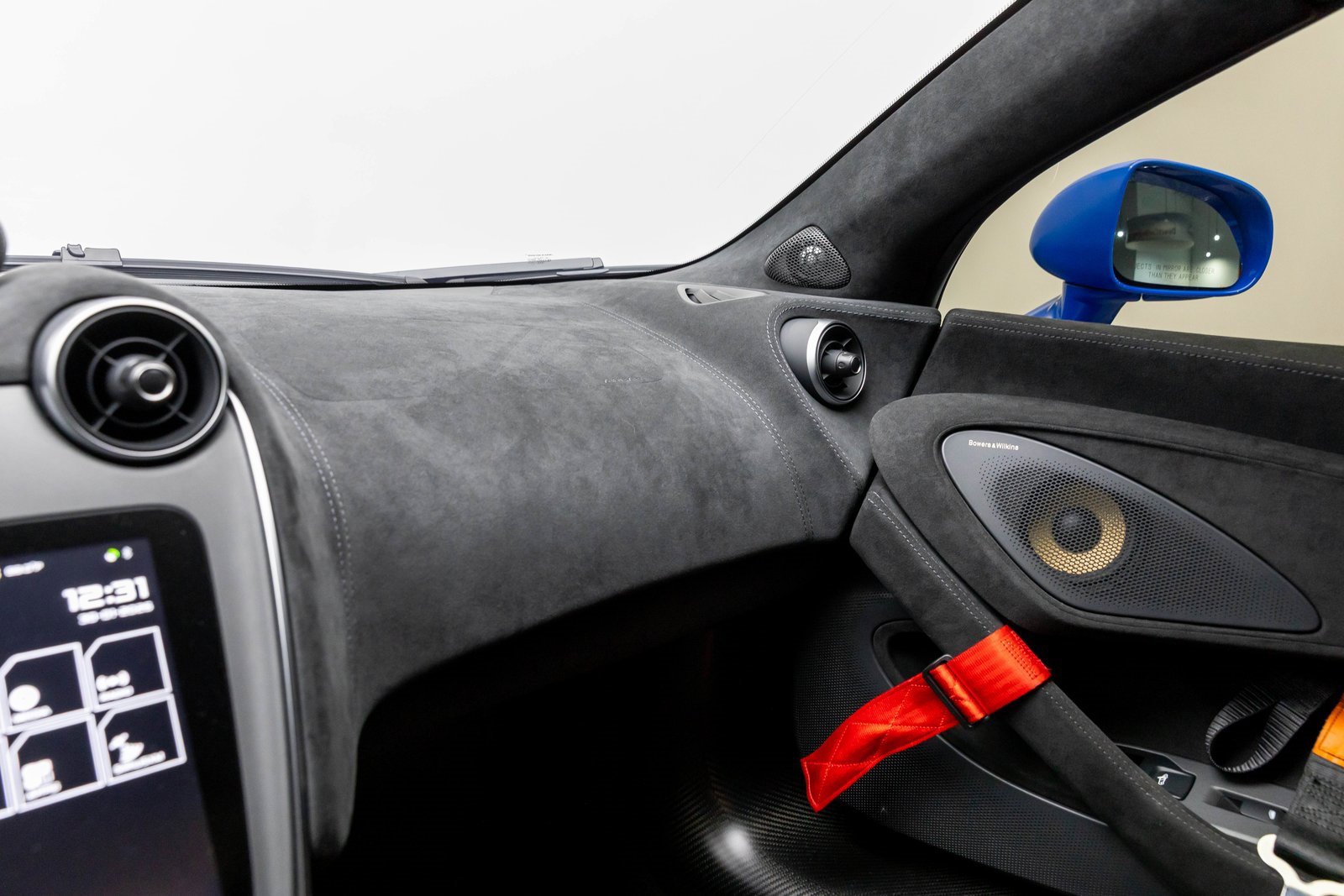 Used 2020 McLaren 620R RWD image 35