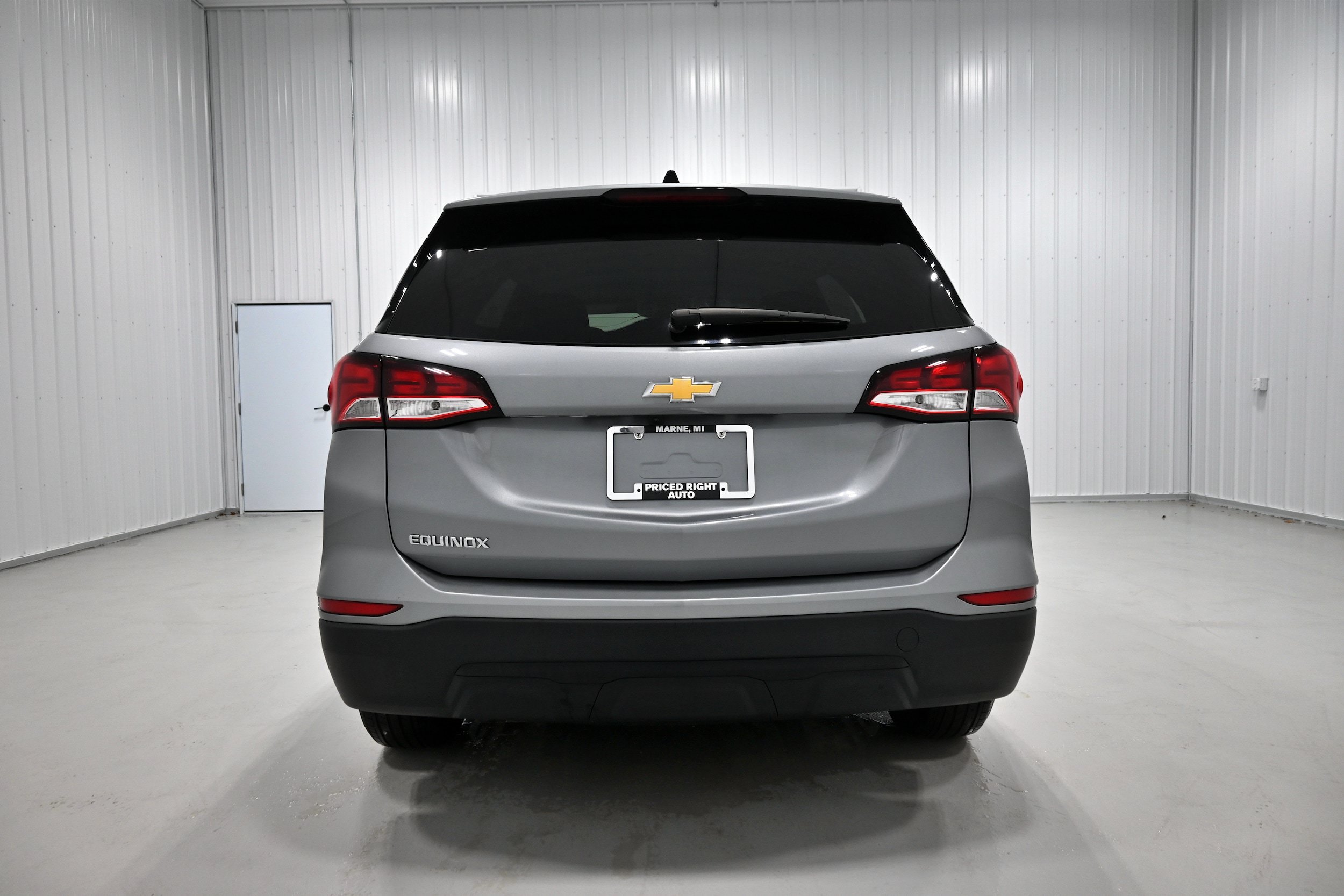 Used 2024 Chevrolet Equinox LS w/ LS Convenience Package FWD image 31