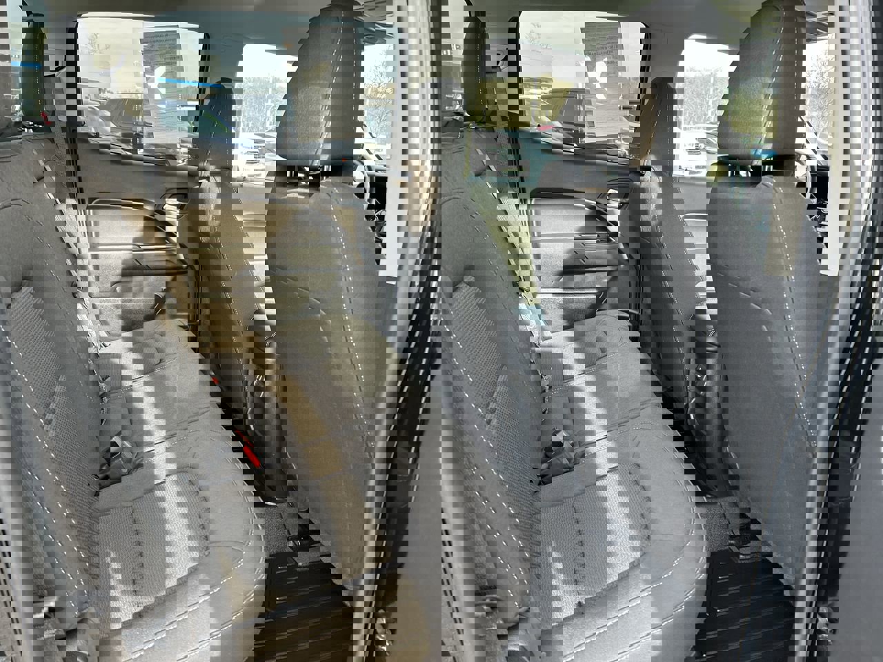 Used 2022 Chevrolet Colorado LT w/ Safety Package image 19