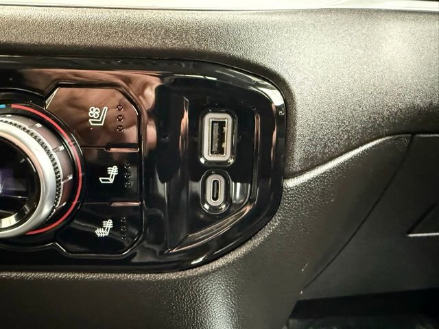 Used 2024 GMC Sierra 3500 SLT w/ SLT Premium Package image 40