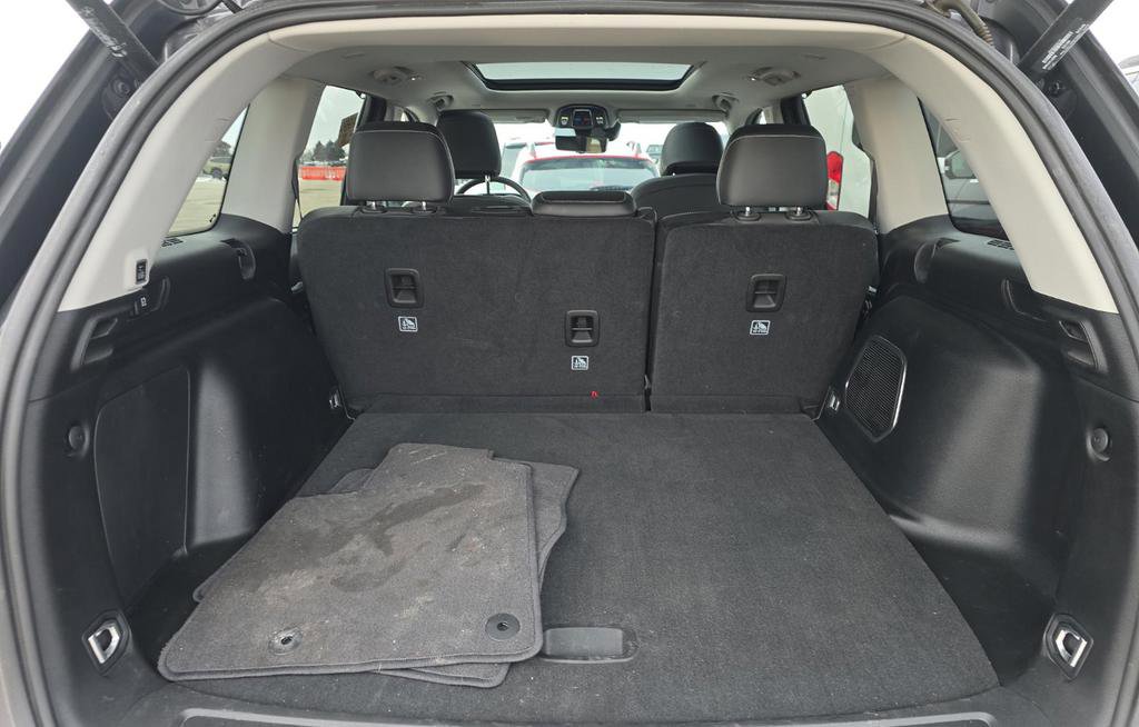 Used 2023 Jeep Grand Cherokee 4WD 4xe w/ Luxury Tech Group II image 14