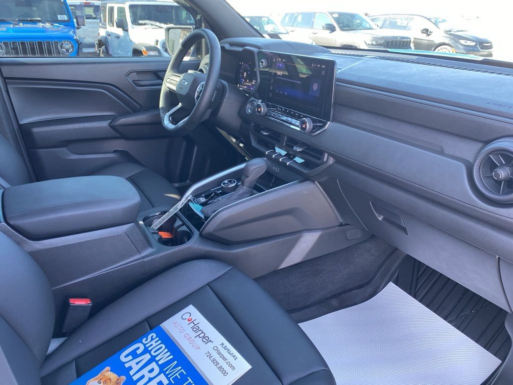 Used 2025 Chevrolet Colorado Trail Boss image 10