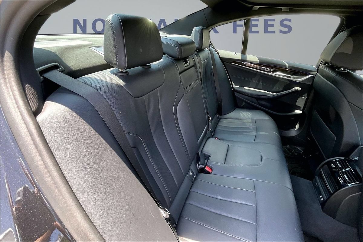 Used 2022 BMW 530i xDrive w/ Convenience Package AWD/4WD image 25