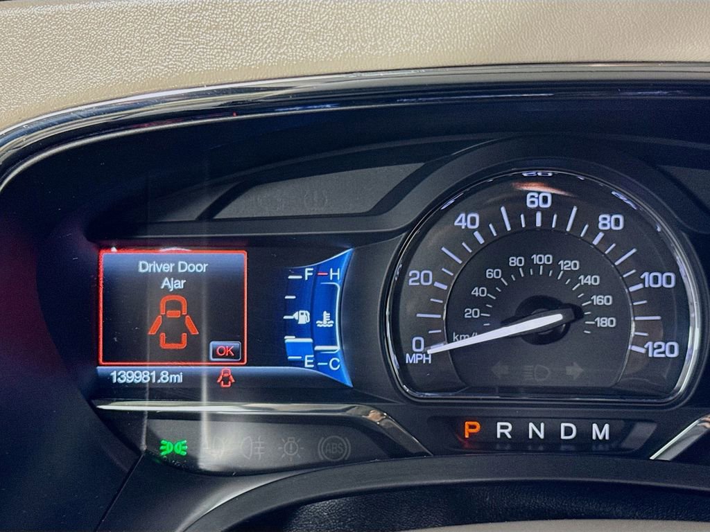 Used 2017 Lincoln Navigator Select RWD image 15