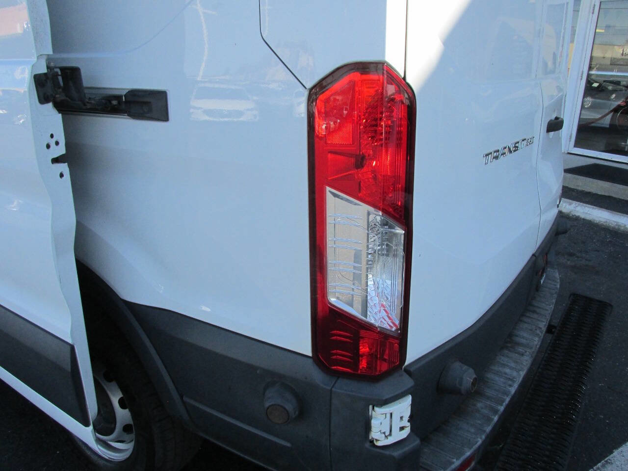 Used 2017 Ford Transit 350 148 High Roof image 26