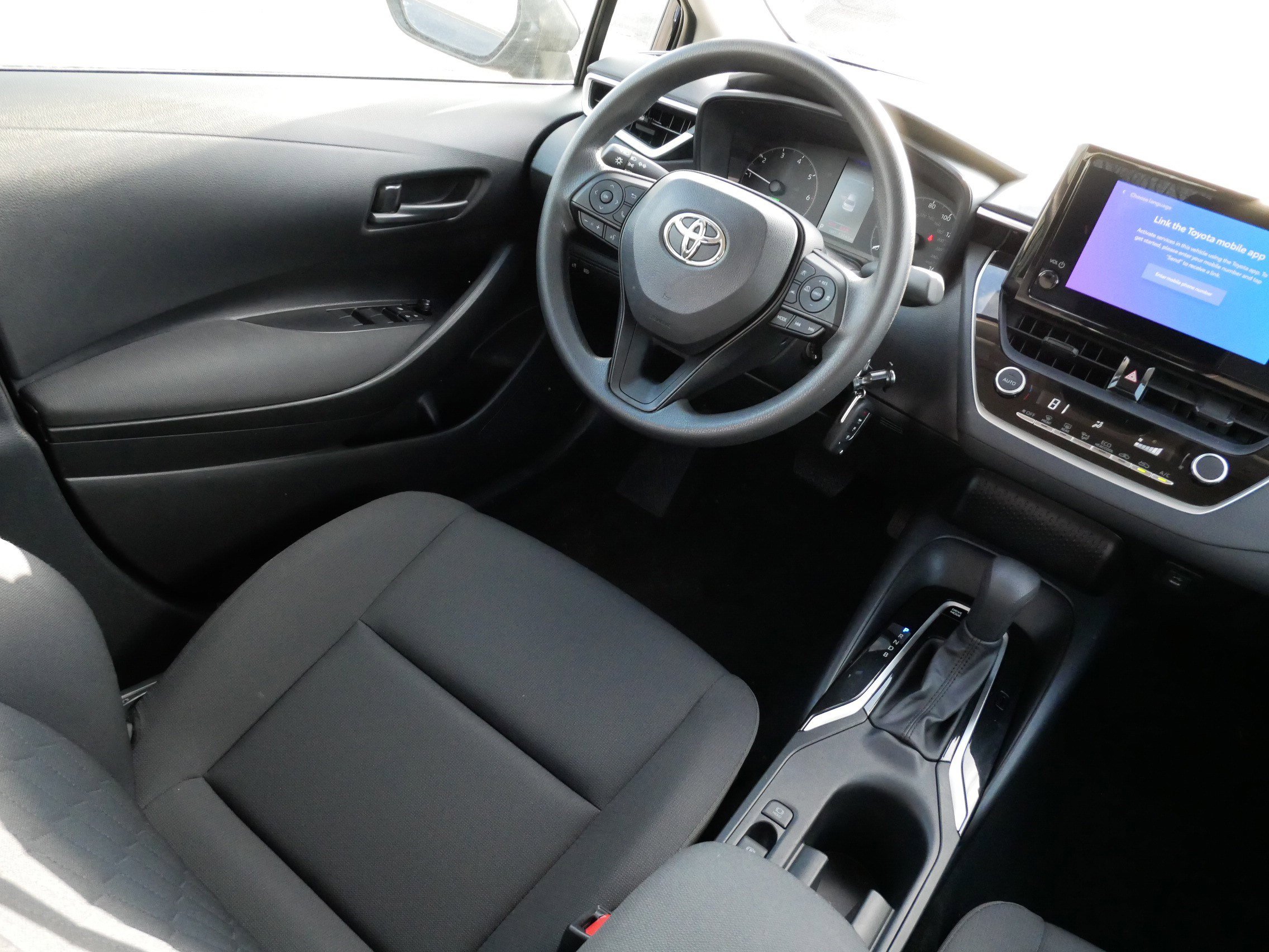 Certified 2024 Toyota Corolla LE image 9