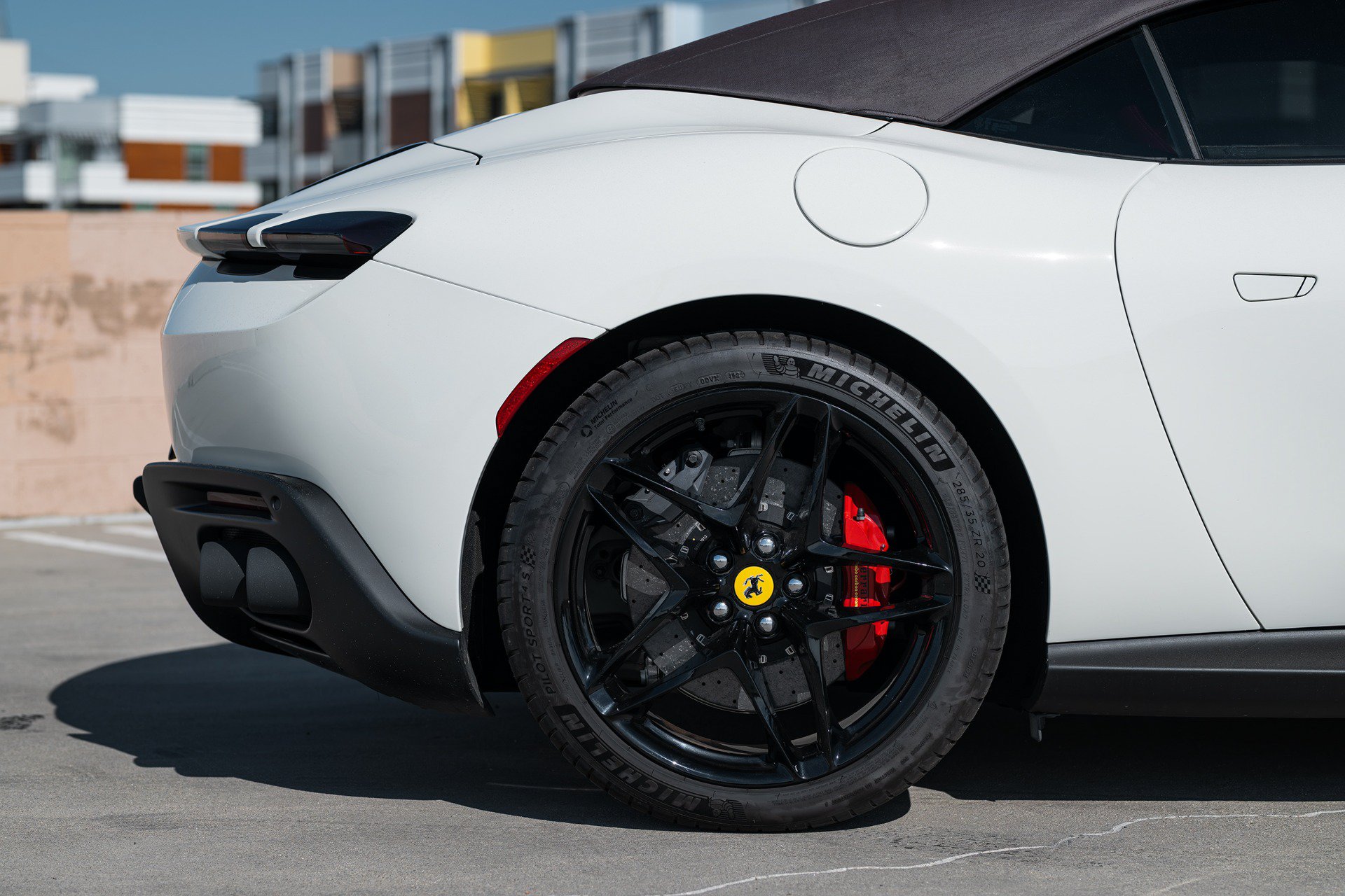 Used 2025 Ferrari Roma Spider RWD image 46