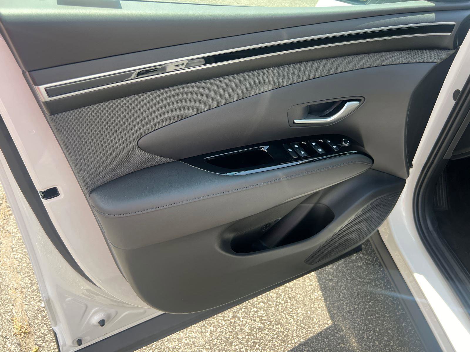 Certified 2024 Hyundai Santa Cruz Limited image 10