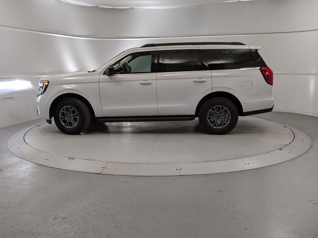 New 2025 Ford Expedition Active image 5