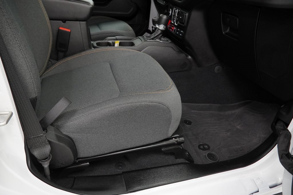 Certified 2024 Jeep Gladiator Sport image 47