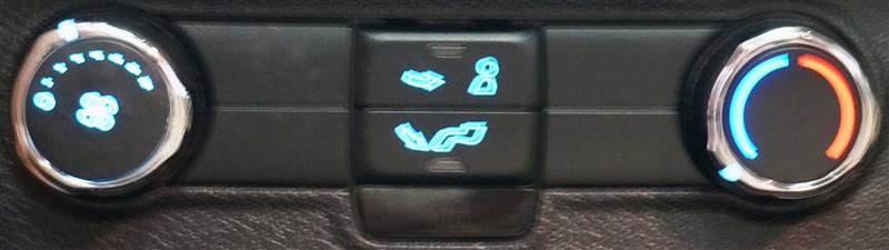 Used 2016 Ford Explorer XLT w/ Equipment Group 202A AWD/4WD image 43