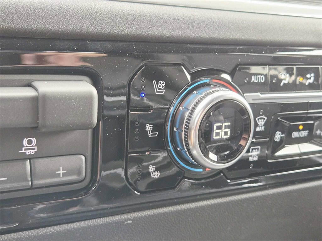 New 2026 GMC Sierra 2500 SLT w/ SLT Premium Package image 34