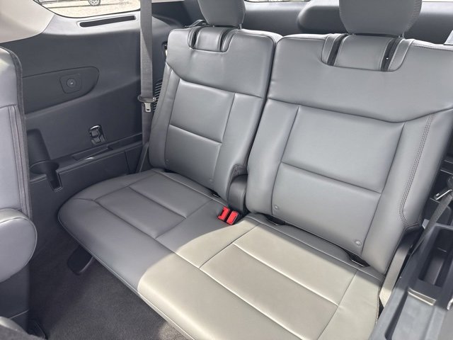 New 2025 Ford Explorer Active image 16