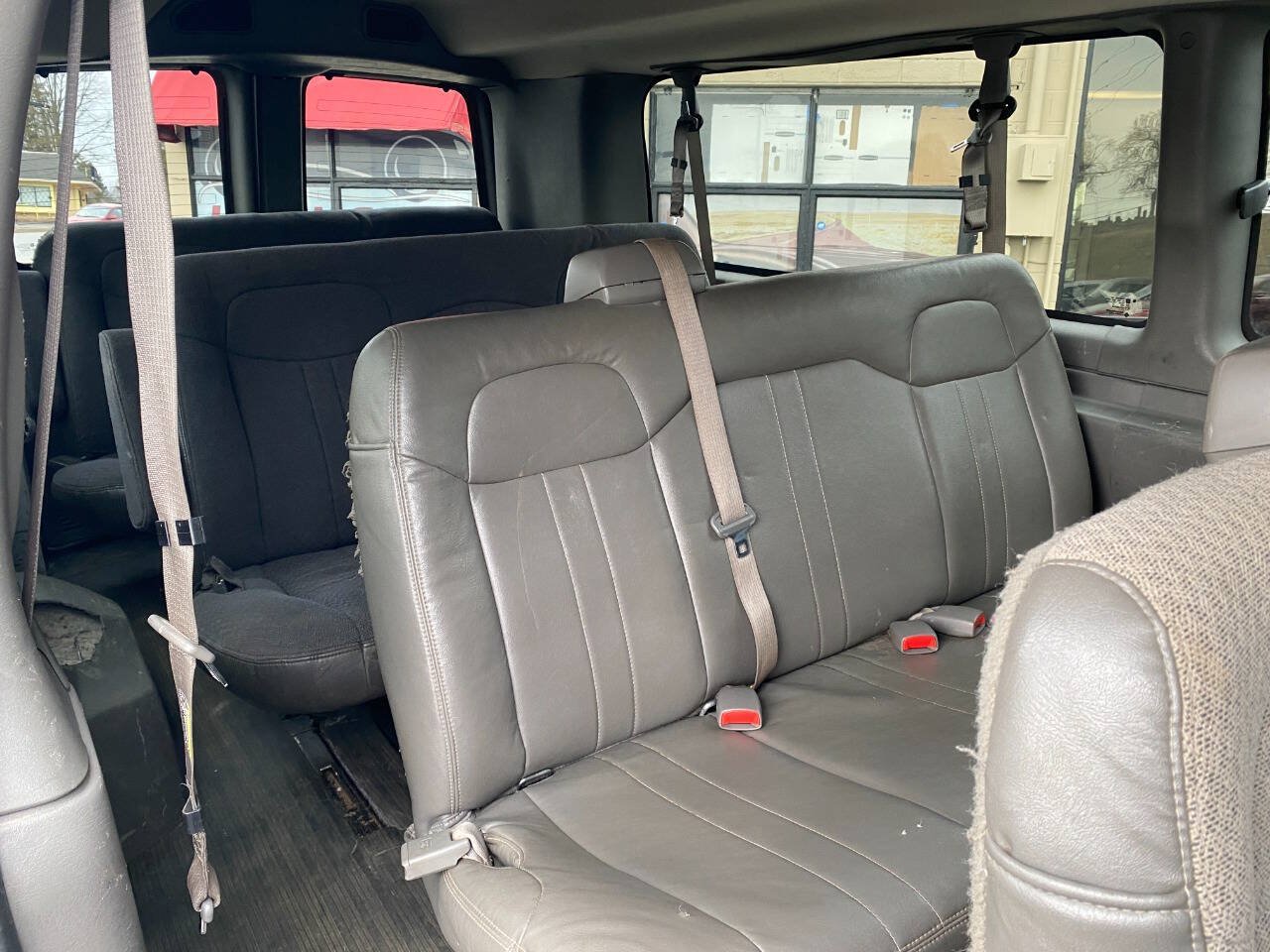 Used 2018 Chevrolet Express 3500 LS RWD image 21