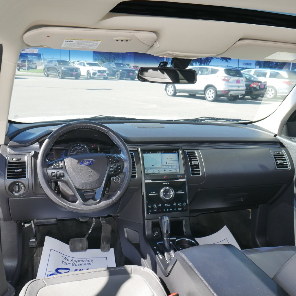 Used 2018 Ford Flex Limited w/ Equipment Group 303A AWD/4WD image 2