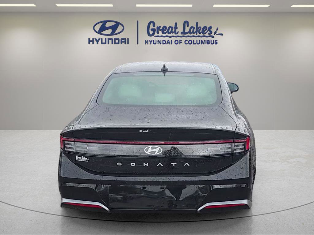 Certified 2025 Hyundai Sonata SEL FWD image 4