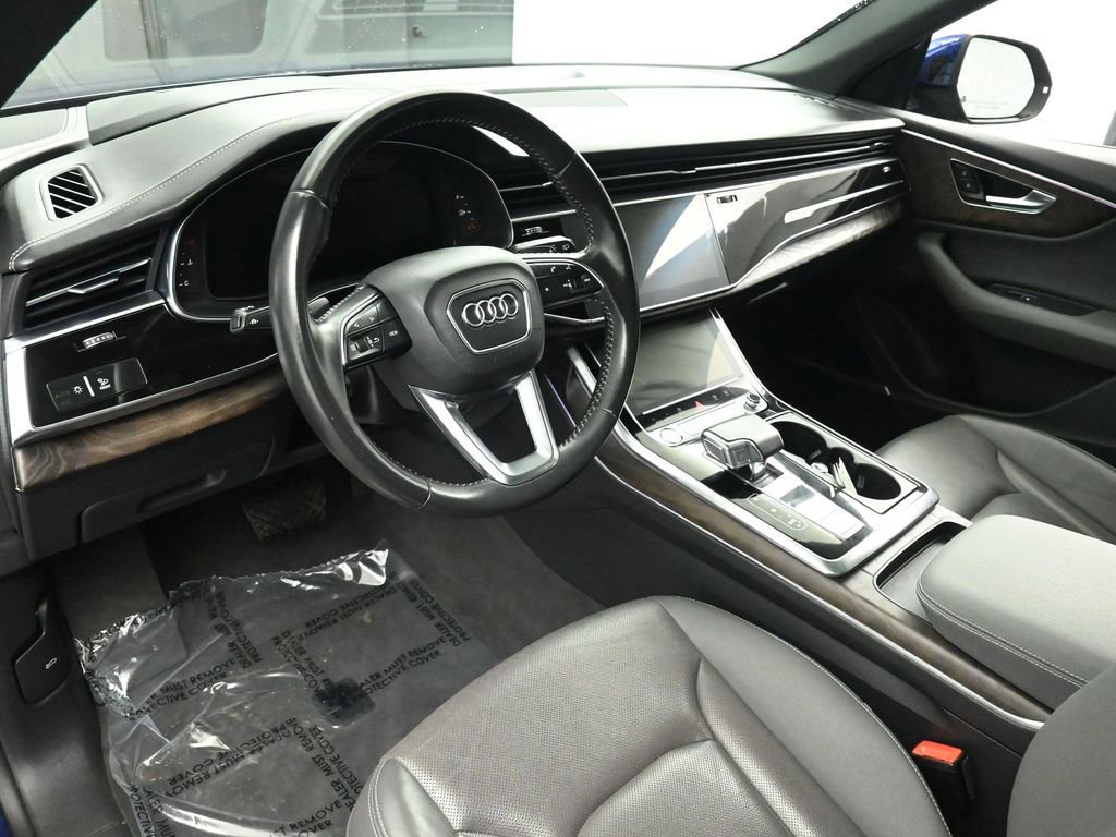 Used 2020 Audi Q8 Prestige w/ Prestige Package image 11