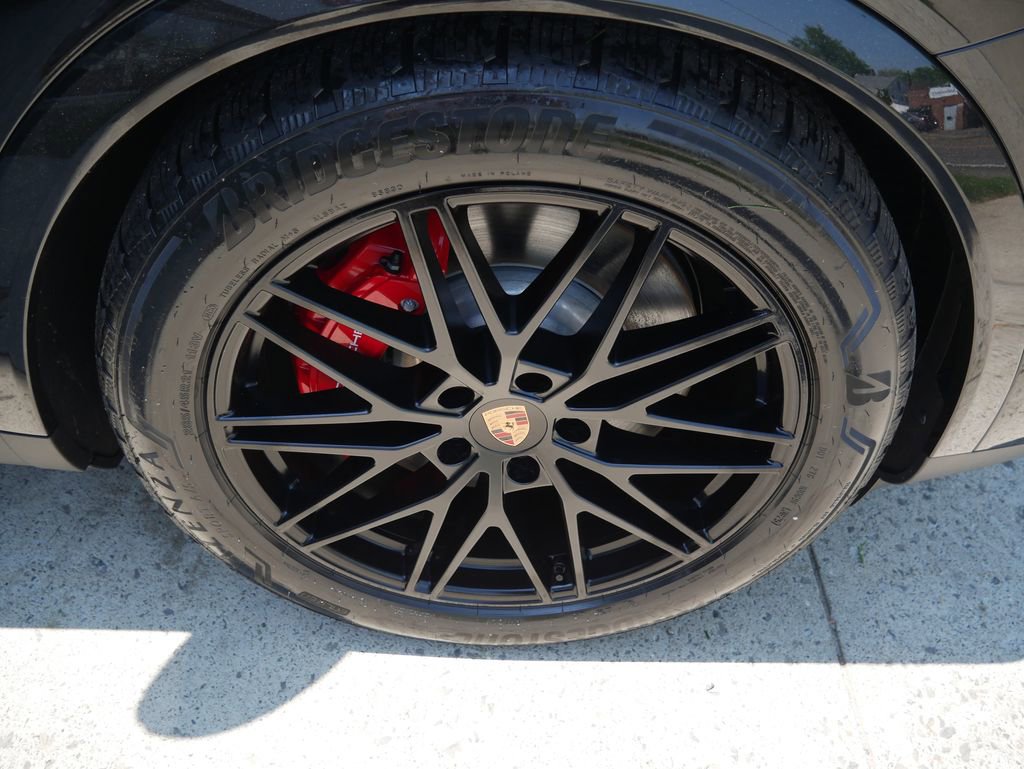 New 2026 Porsche Cayenne S AWD/4WD image 15