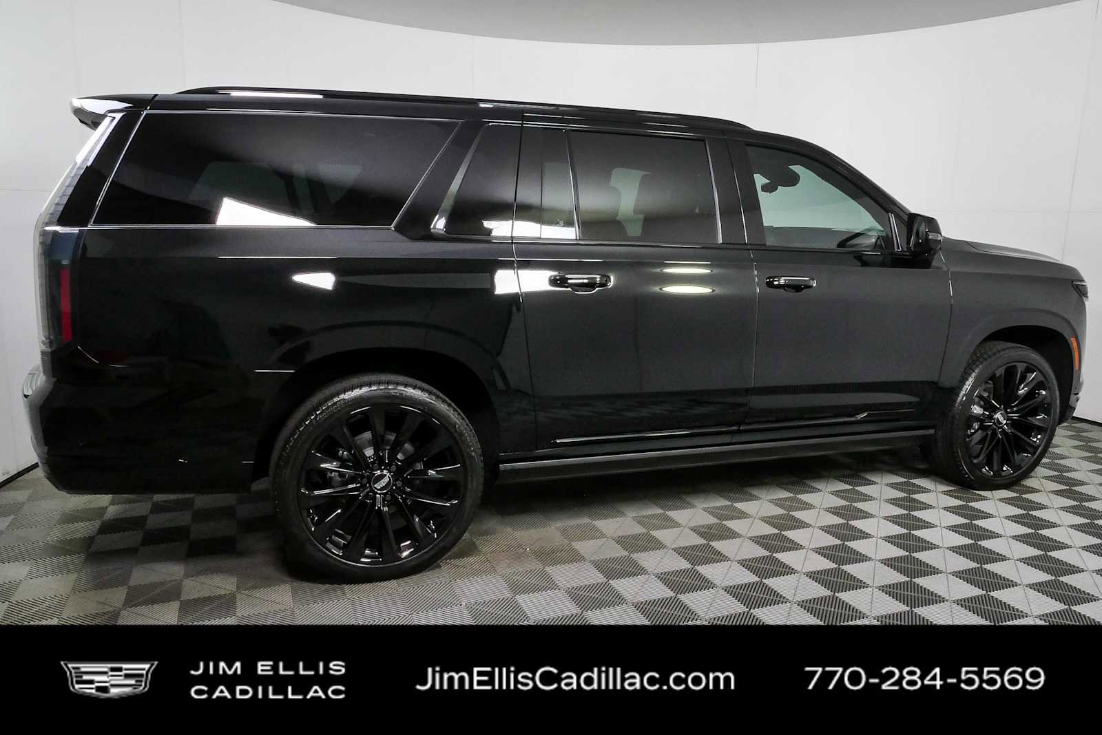 New 2026 Cadillac Escalade ESV Platinum Sport w/ LPO, ONYX Package AWD/4WD image 2