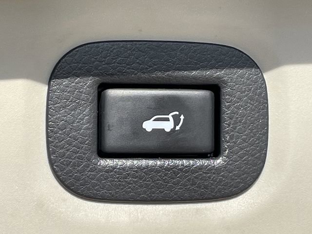 Used 2019 Nissan Rogue SV image 30