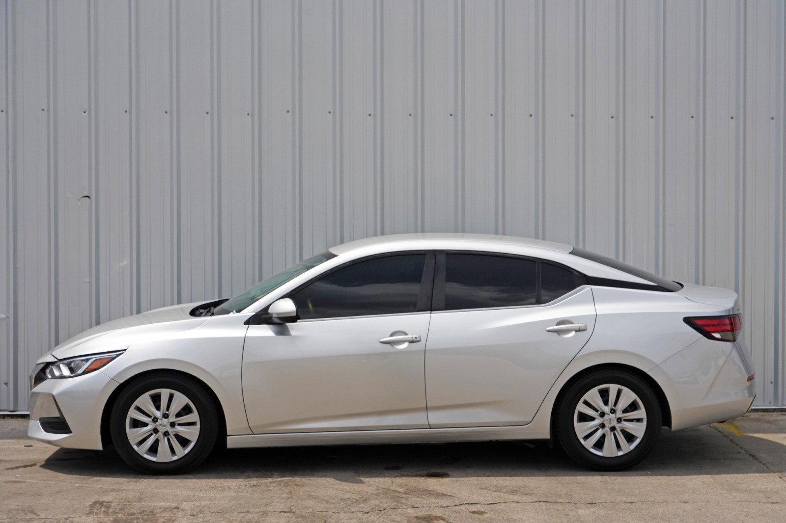 Used 2022 Nissan Sentra S FWD image 39