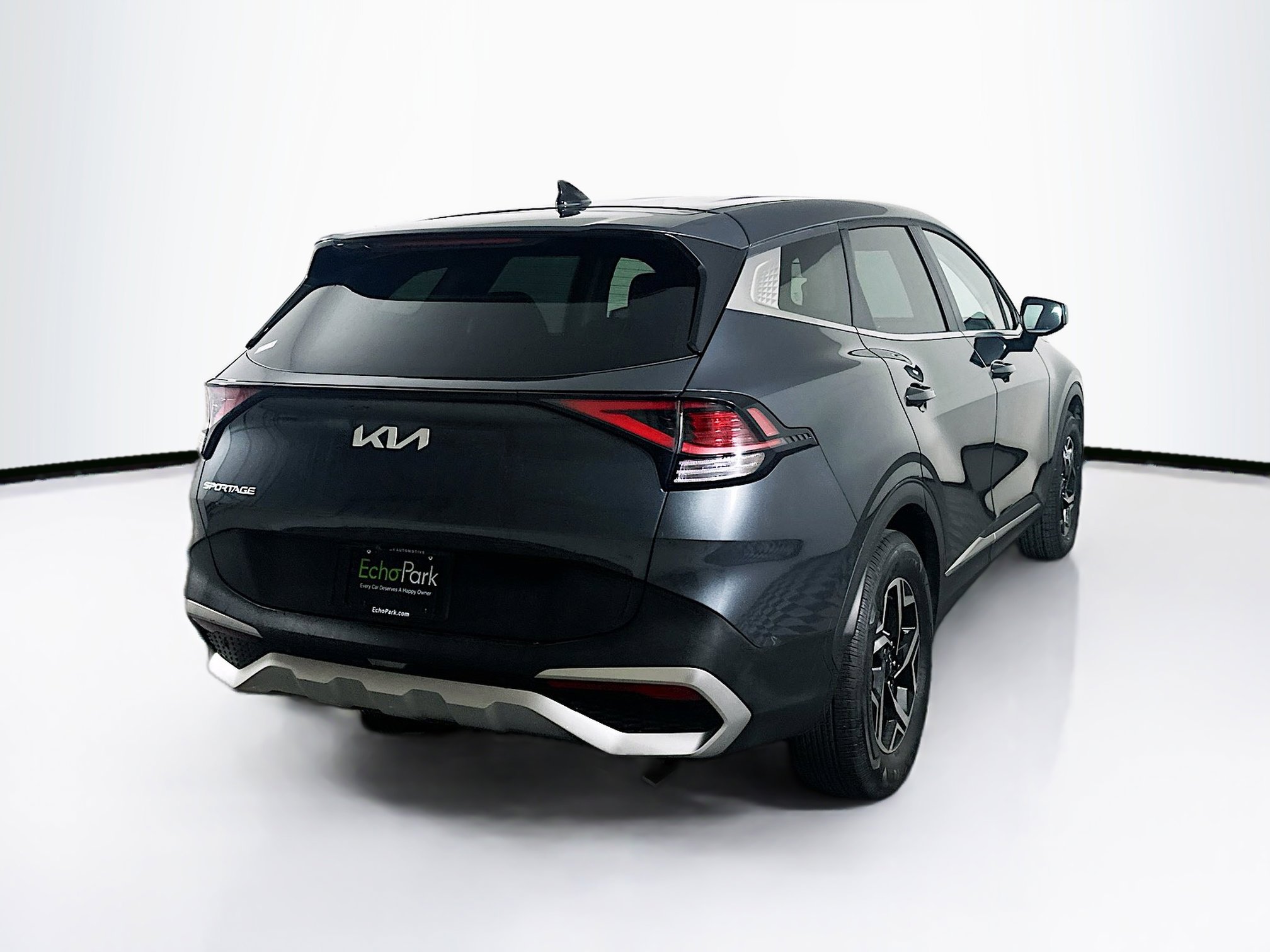 Used 2024 Kia Sportage LX image 9